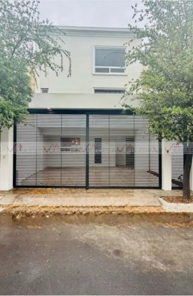 Casa en Venta en Cerradas de Cumbres, Monterrey, Nuevo León