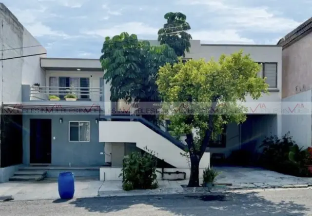 Casa en Venta en Vista Hermosa, Monterrey, Nuevo León