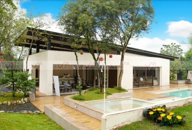 Casa en Venta en El Barrial, Santiago, Nuevo León