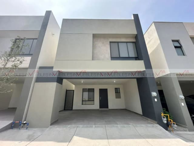 Casa en Renta en Montenova, García, Nuevo León