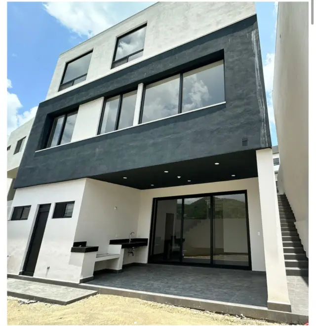 Casa en Venta en Mítica Residencial, Monterrey, Nuevo León