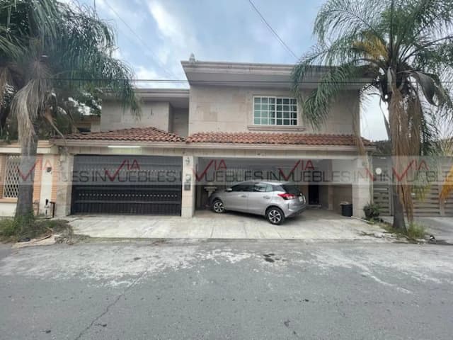 Casa en Venta en Contry Tesoro, Monterrey, Nuevo León