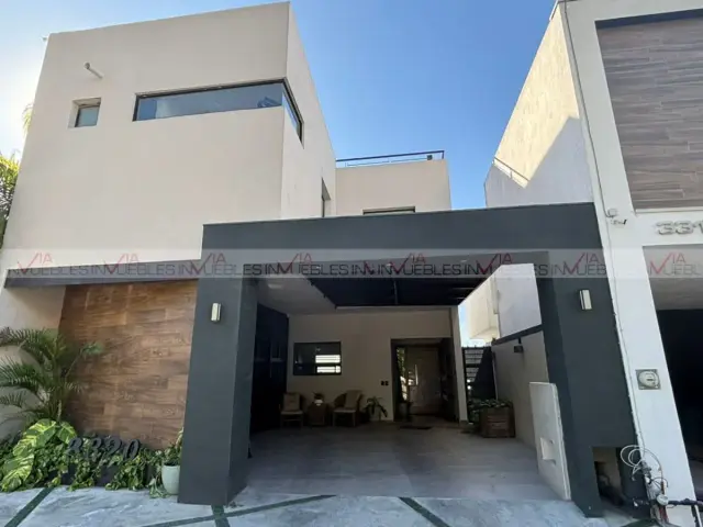 Casa en Renta en Colinas del Valle, Monterrey, Nuevo León