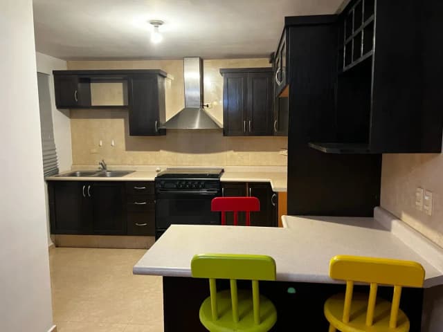 Casa en Venta en Cerradas de Cumbres, Monterrey, Nuevo León