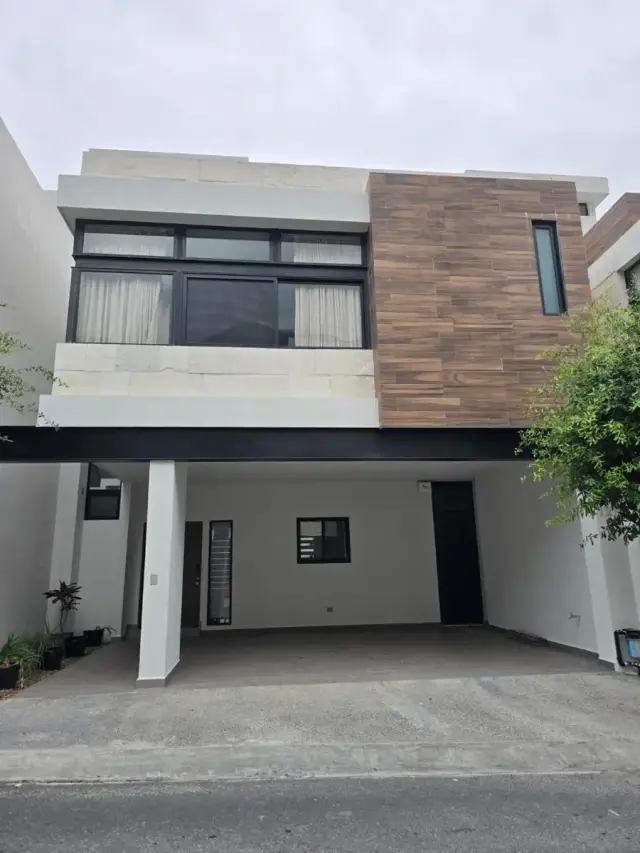 Casa en Venta en Estanza, Monterrey, Nuevo León