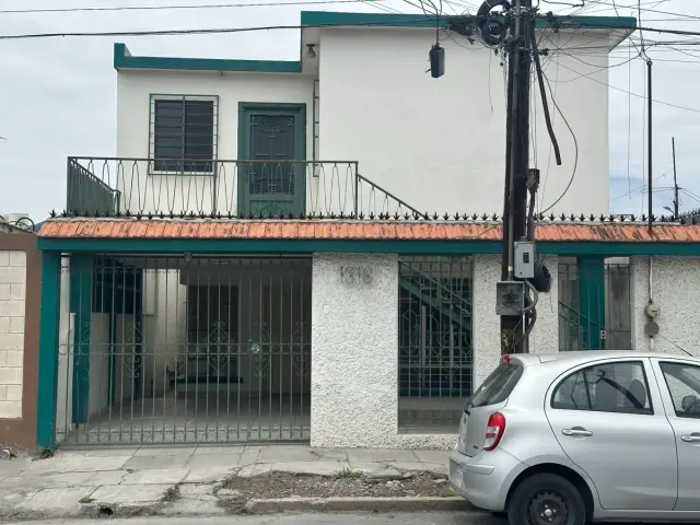 Casa en Venta en Mitras Centro, Monterrey, Nuevo León