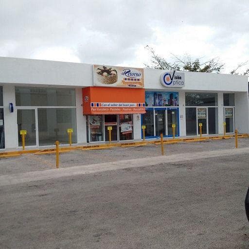 Locales comerciales en renta en Merida, sobre Av. Itzáes