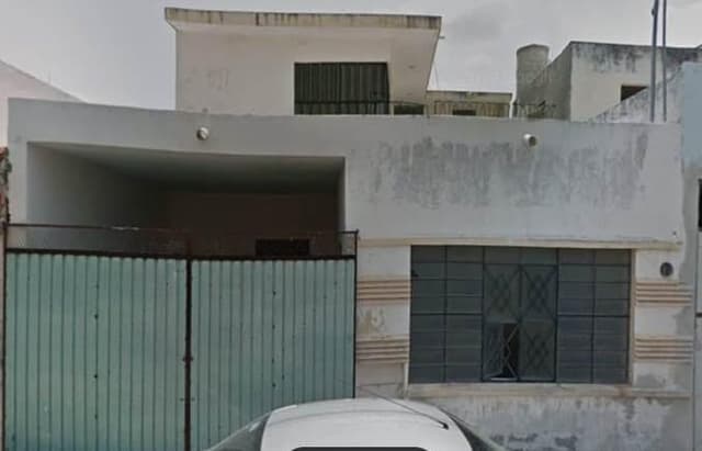 Gran terreno y construcción, en el centro de la ciudad de Mérida