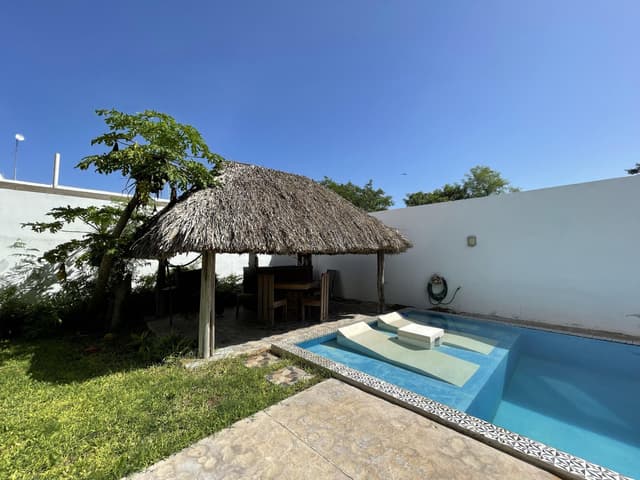 Paseos del Mayab- casa en venta- enorme terreno, gran piscina