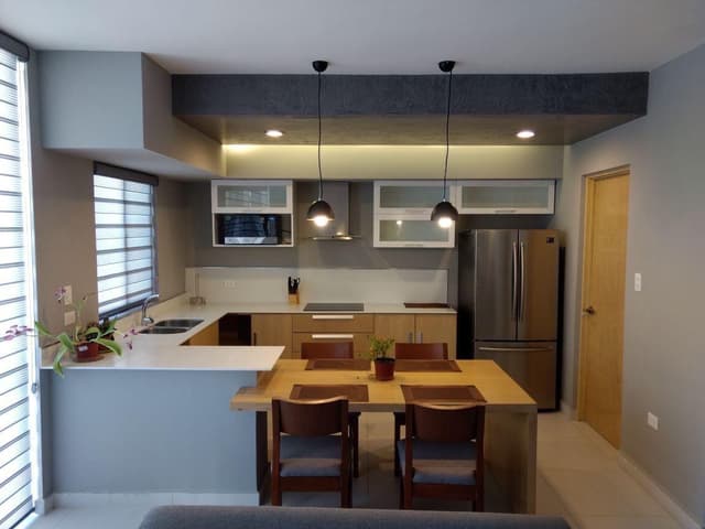 piscina, de lujo, dos habitaciones, dentro de la ciudad - con todos los servicios