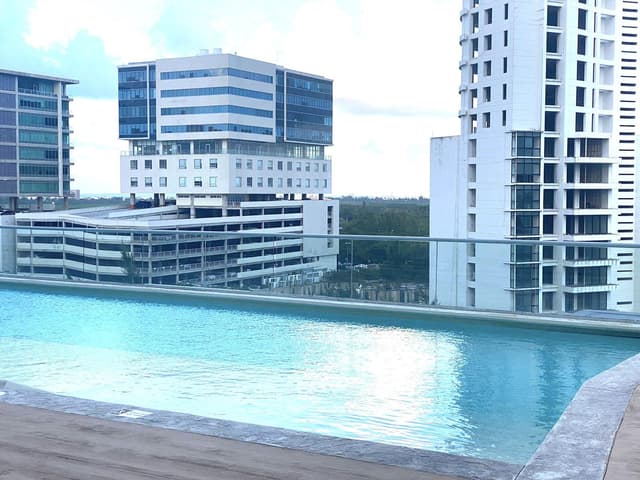 VENTA DEPARTAMENTO EQUIPADO Y AMUEBLADO EN MALECON AMERICAS CANCUN QROO