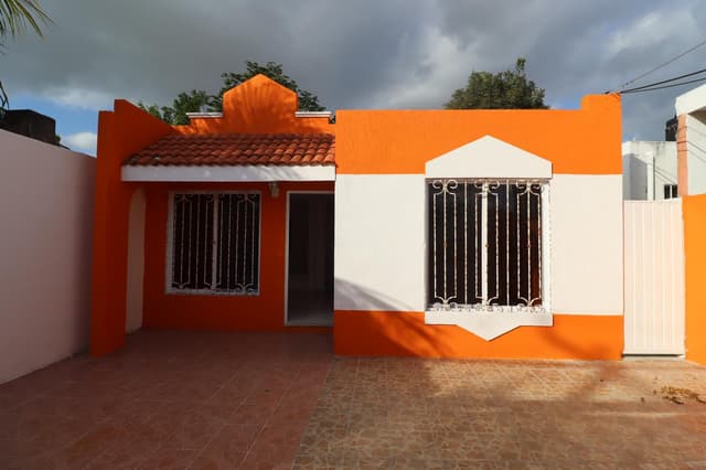 casa en renta- sin muebles- cerca De Francisco de montejo- dos habitaciones