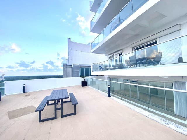 VENTA DEPARTAMENTO EQUIPADO Y AMUEBLADO EN MALECON AMERICAS CANCUN QROO