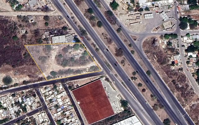 Terreno para Bodegas sobre Periférico Merida, Zona Sur