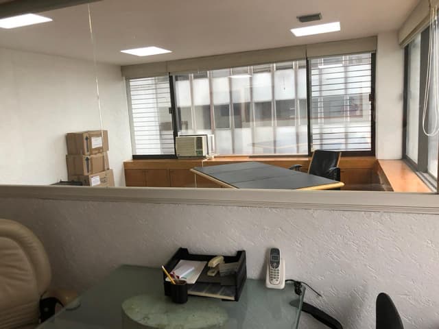 Av. Paseo de las Palmas al 700