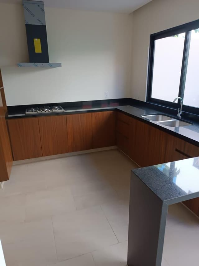 Av Huayacán 336, 77560 Cancún, Q.R.