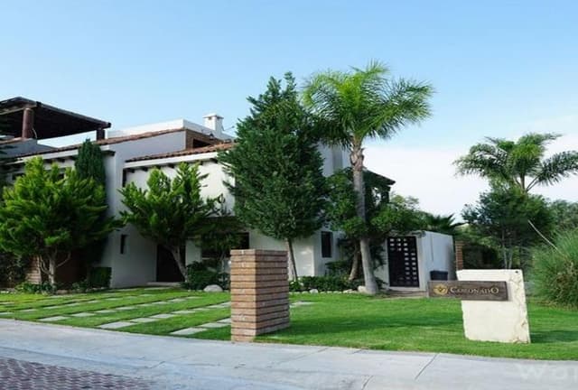 Casa en Ventanas de San Miguel junto al campo