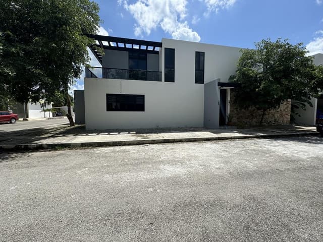 Casa en paseos del Mayab