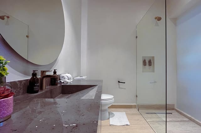 Elegancia Adaptable: 2 Habitaciones Lock-Off con Balcón Espacioso en Tulum