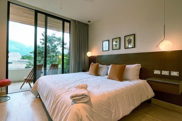 Elegancia Adaptable: 2 Habitaciones Lock-Off con Balcón Espacioso en Tulum