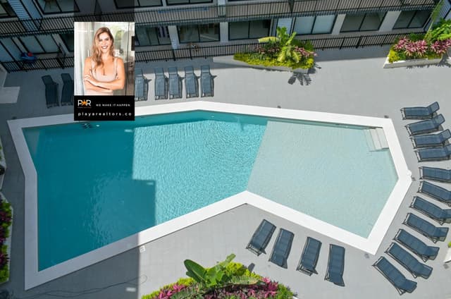 Penthouse de 2 Recámaras con Alberca Privada en la Azotea, en el Corazón de Playa del Carmen