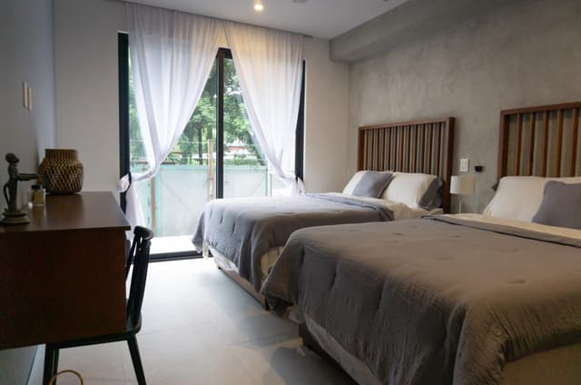 Exclusivo Penthouse de 2 Recámaras con Alberca en la Azotea, Vida Urbana en Playa del Carmen