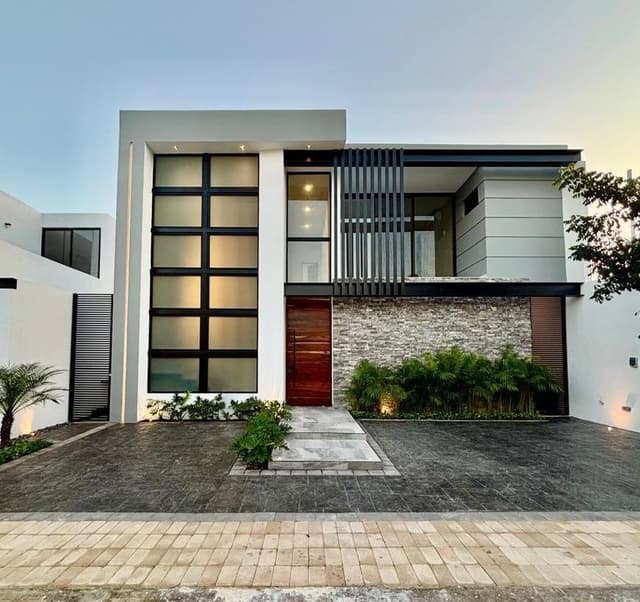 4 recámaras y totalmente equipada, llave en mano