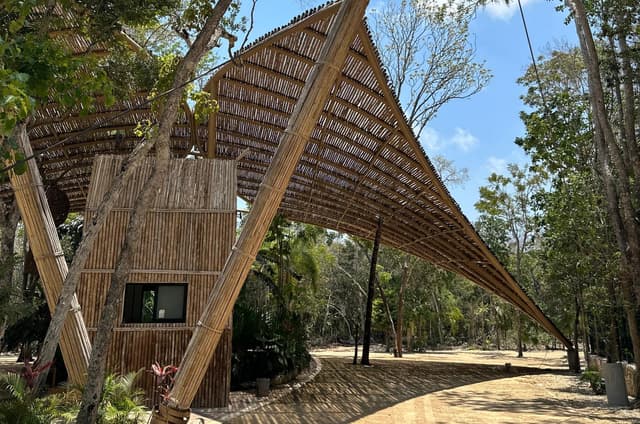 Vida Rodeada de Naturaleza: Lotes Residenciales Seguros con Amenidades Premium