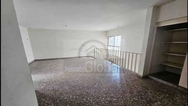 3 CASAS EN VENTA JUNTAS EN ESQUINA PARA REMODELAR CENTRO A 2 MIN DE LA MACROPLAZA DE MTY NL (NEGOCIO, ESCUELA, ETC)