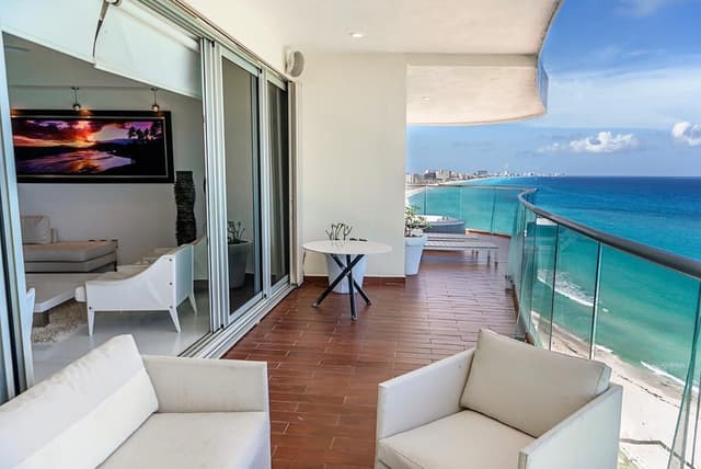 VENTA DEPARTAMENTO AMUEBLADO EN LAHIA ZONA HOTELERA CANCUN