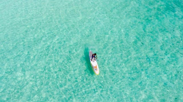 Vida Costera de Lujo: Penthouse de 1 Recámara con Impresionante Terraza Oceánica en Mahahual