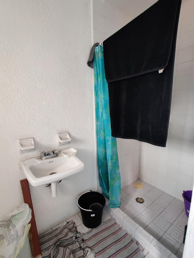 VENTA CASA PARA REMODELAR EN FRACC. LOS FRESNOS EN SAN MATEO, NAUCALPAN