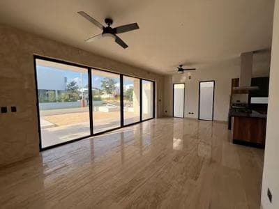 VENTA CASA EN RESIDENCIAL LAGOS DEL SOL BLVD.COLOSIO