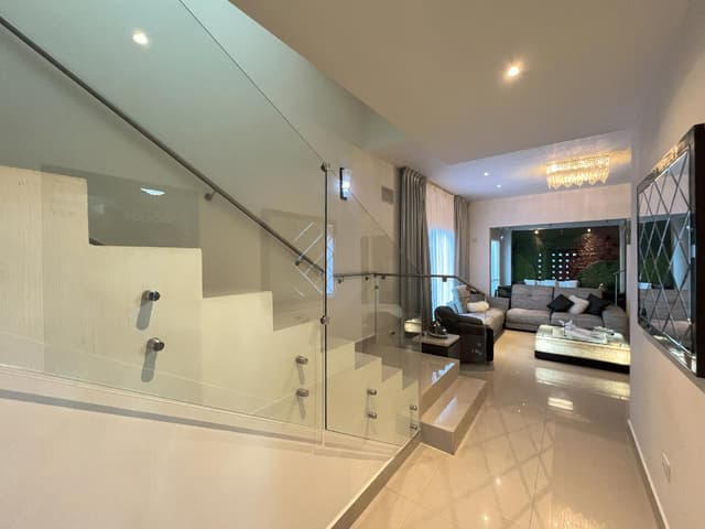 CASA EN VENTA RESIDENCIAL OLINCA ZONA VALLE PONIENTE SANTA CATARINA