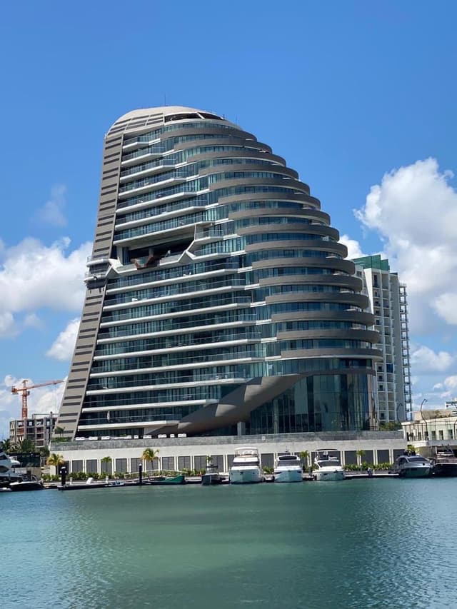 VENTA DEPARTAMENTO AMUEBLADO EN SHARK TOWER PUERTO CANCUN