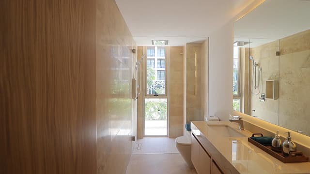 Manzana 27, Av. Puerto Cancún, Zona Hotelera