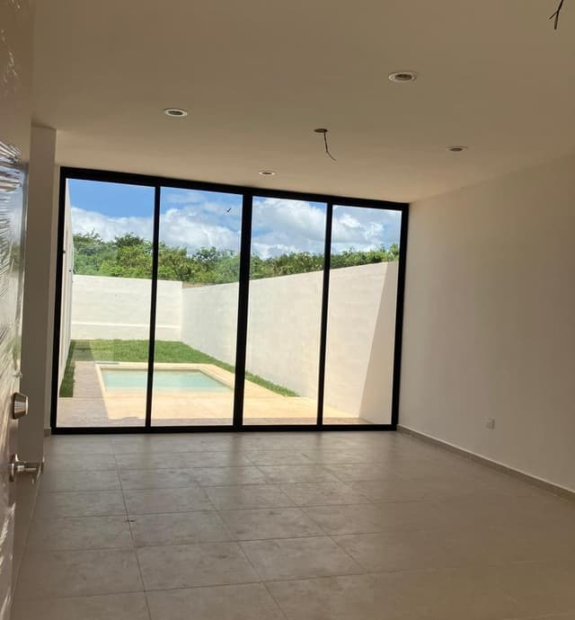 Un nivel con piscina, 3 habitaciones, Morera Residencial, Merida Cholul