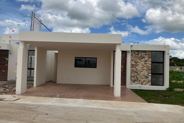 Un nivel con piscina, 3 habitaciones, Morera Residencial, Merida Cholul