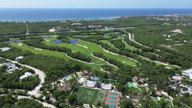 "Amplias Villas Diseñadas para un Estilo de Vida Relajado en Tulum"