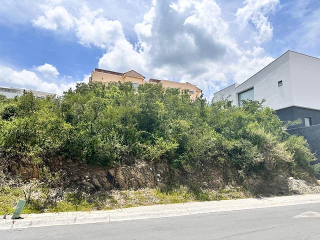 Terreno en venta en Sierra Alta 9no sector