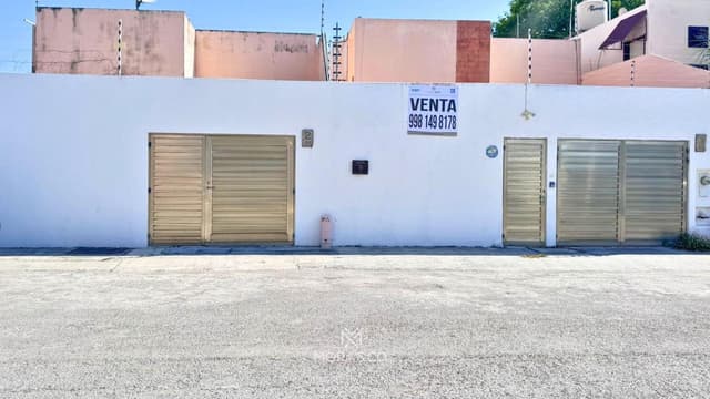 CASA DE DOBLE LOTE EN VENTA EN RESIDENCIAL LAS AMERICAS