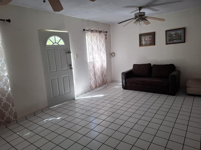 Casa en venta en Fraccionamiento Las Plazas de Hermosillo, Sonora