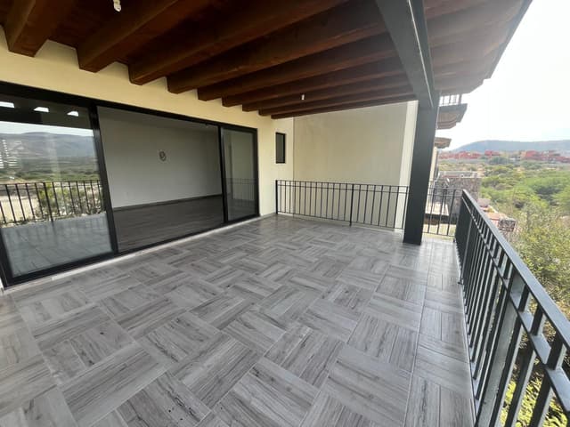 DEPARTAMENTO EN VENTA EN LA ESCONDIDA, LA LEJONA