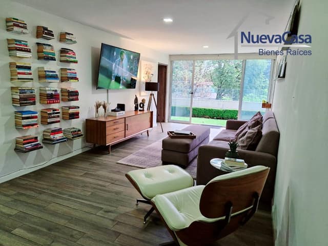 Av. Las fuentes de los leones