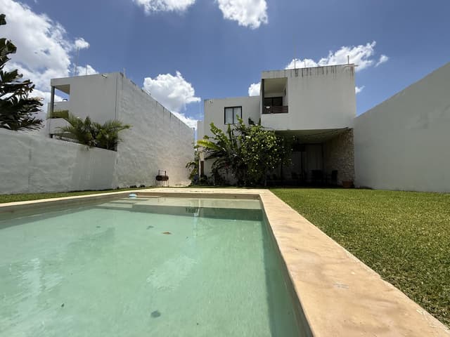 Casa en venta para entrega lista en Dzitya