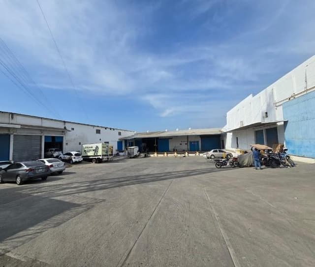 Bodega en Renta Ubicada Carrera Internacional Mazatlan