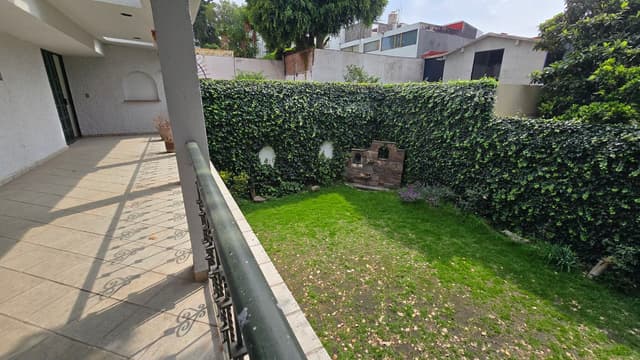 Casa en cerrada Lomas de Tecamachalco