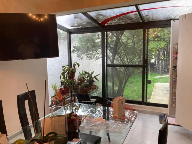 Casa en venta, para remodelar en Jardines del Pedregal, jardín, cto servicio