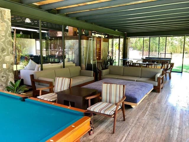 Casa en venta en San Francisco Migualtepec, Valle de Bravo, jardín, jacuzzi y más