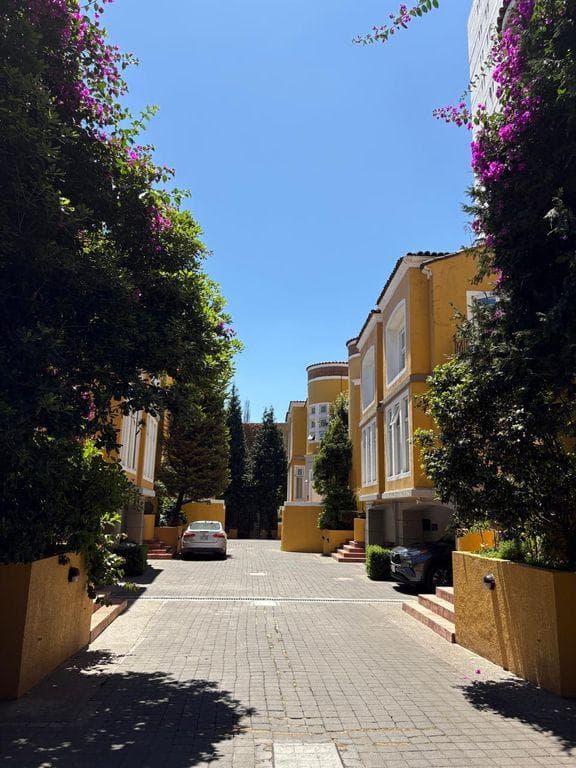 Casa en condominio en venta en Lomas de Memetla, cerca de santa fe, seguridad y mas